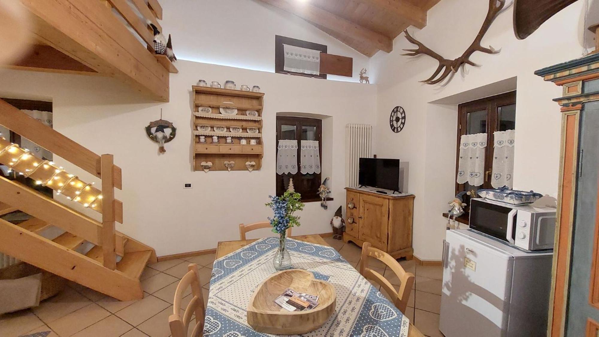 Loft Della Perpetua Di Casa Bernardi, Fuga Romantica Petfriendly Montagnaga (Trentino-Alto Adige) Exterior foto